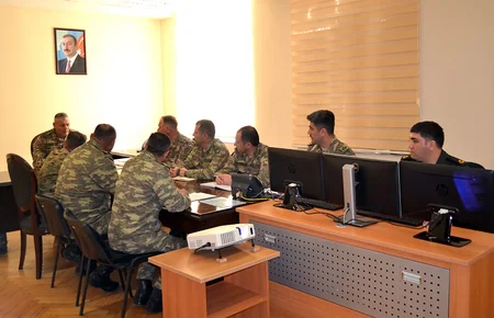 “N” hərbi hissəsinin kompüter dəstəkli komanda-qərargah təlimi keçirilib