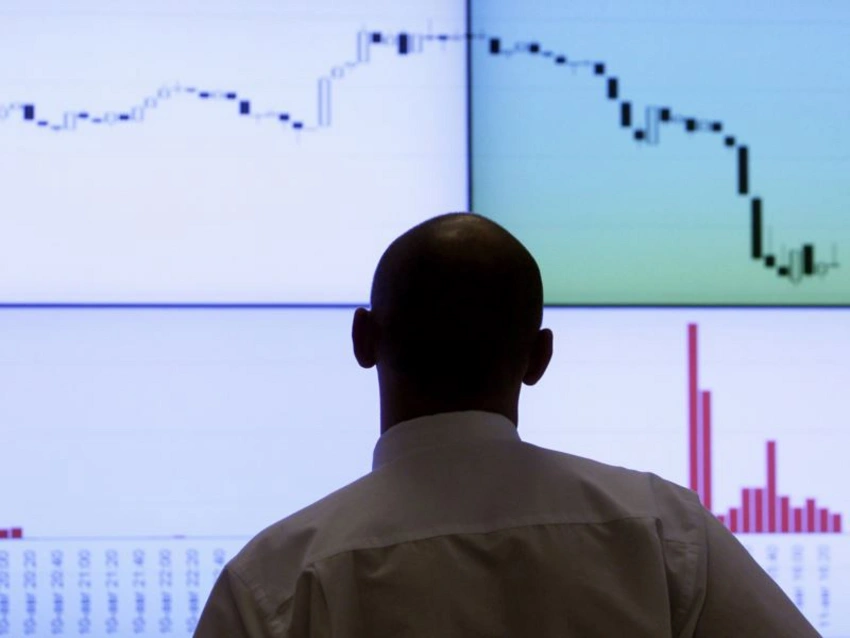 ​S&P: Çin valyutasını kəskin devalvasiya gözləyir