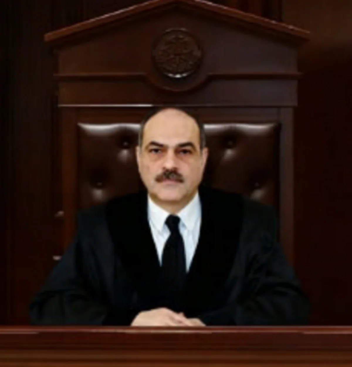 İşdən çıxmaq üçün ərizə yazan məhkəmə sədri vəzifəsindən azad edilib