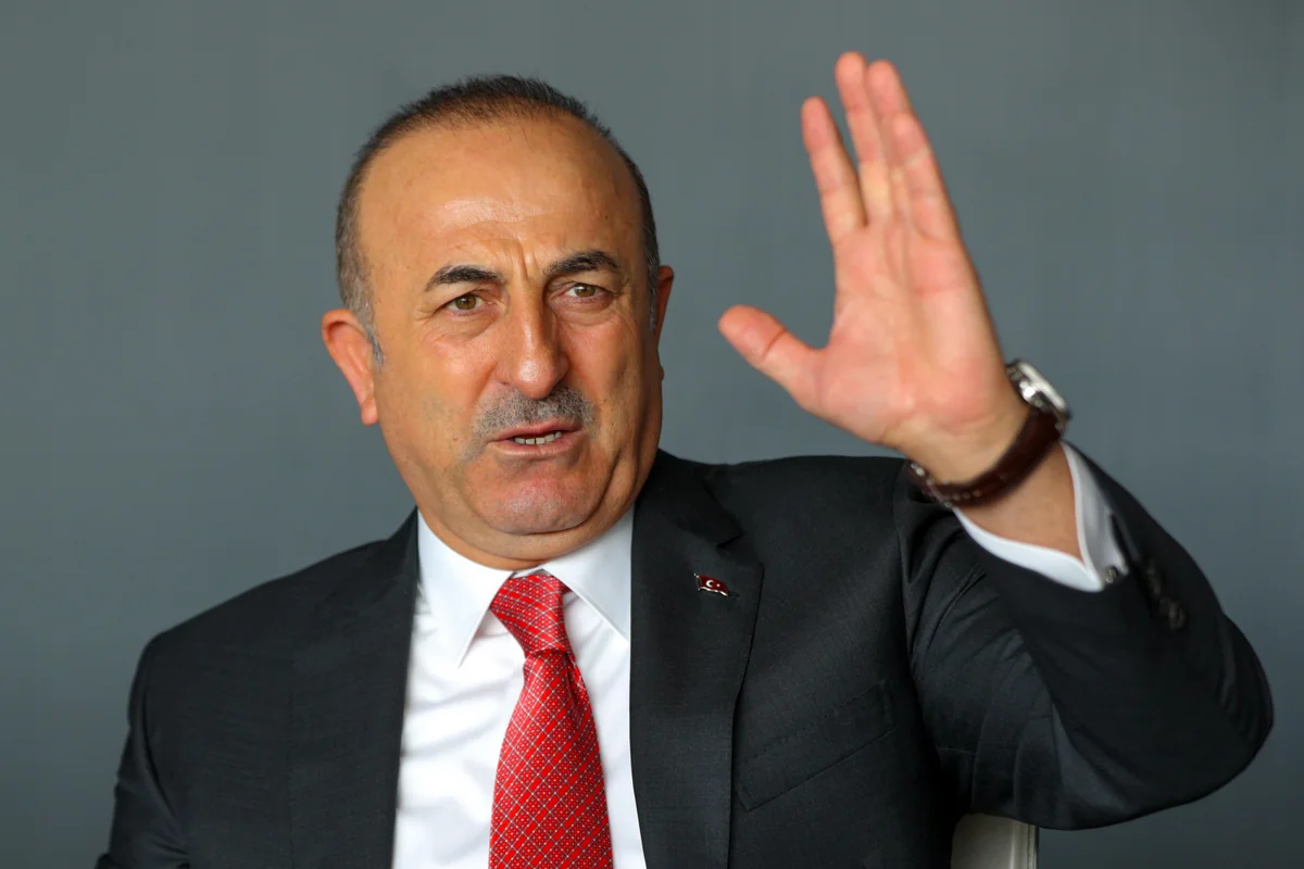 Çavuşoğlu Lavrovu Ermənistanın atəşkəsi pozması barədə məlumatlandırdı