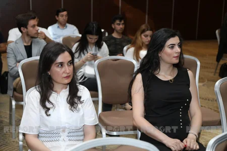 Şagirdlərin  20%-i səhər yeməyi, 31%-i balıq yemir - SORĞU