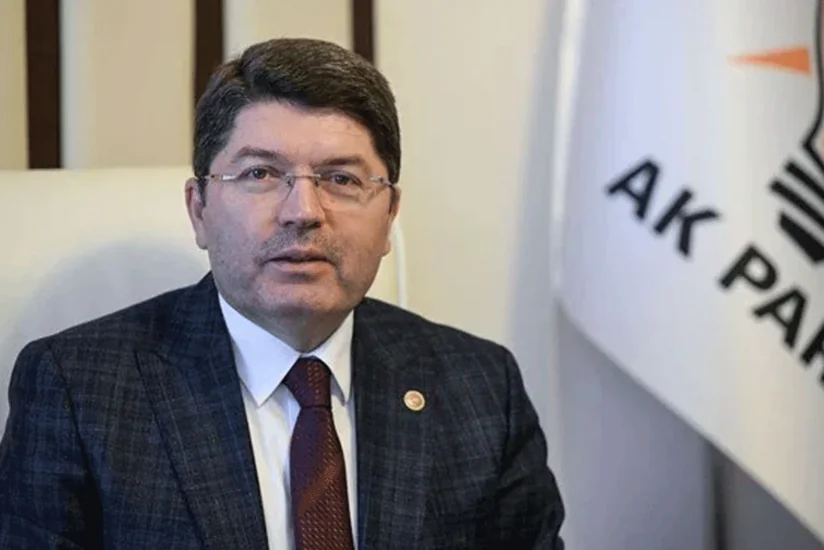 Türkiyəli nazir: Dünya BMT-nin bir qərarı ilə fəlakətə aparılır