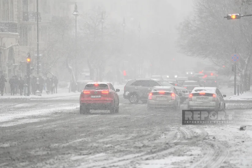 Üç rayonda qar yağır - FAKTİKİ HAVA