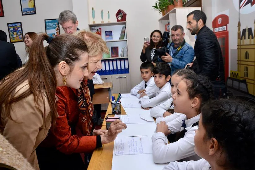 Masazırda məcburi köçkünlər üçün ingilis dili mərkəzi açılıb