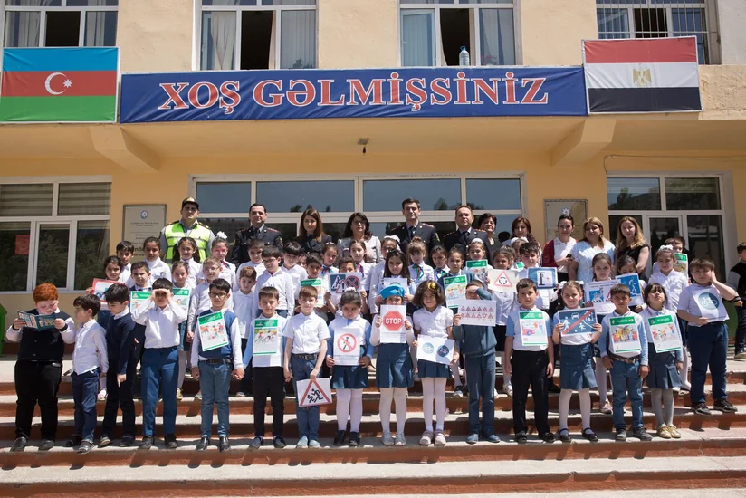 Yol polisi həftə ərzində 1000-dən artıq şagirdlə görüşüb
