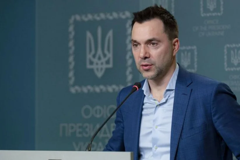 Arestovych: About 6,000 Russian servicemen killed in battles for Mariupol