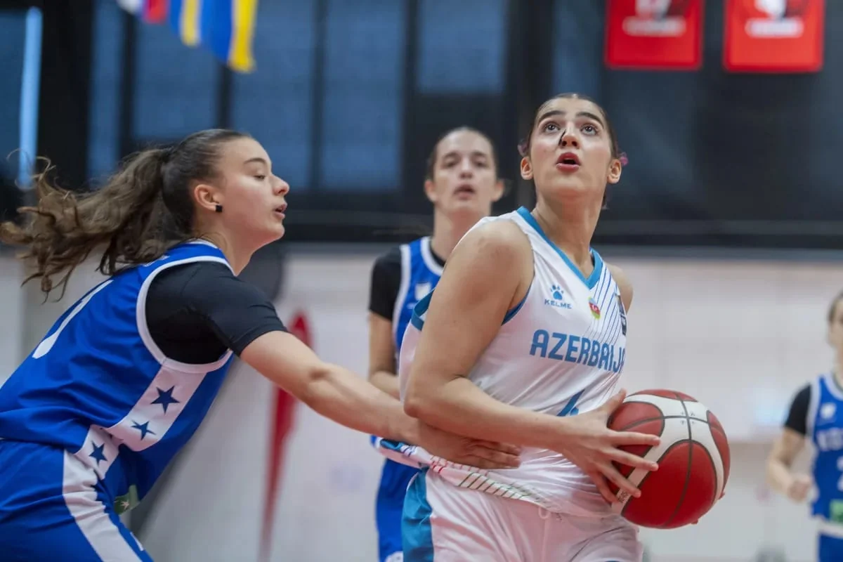 Azərbaycanın U-18 millisi Avropa çempionatında keçirdiyi beşinci oyunda qələbə qazanıb