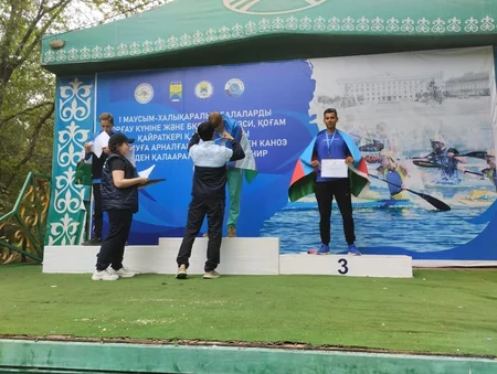 Azərbaycan avarçəkənləri Qazaxıstanda 8 medal qazanıblar