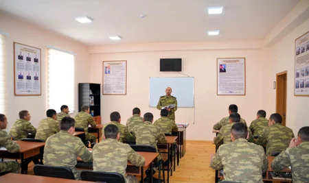 Qoşunlarda yeni tədris dövrü başlanıb