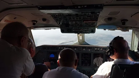 Azərbaycan təyyarəsi İsrailin 8 məntəqəsində yanğını söndürüb