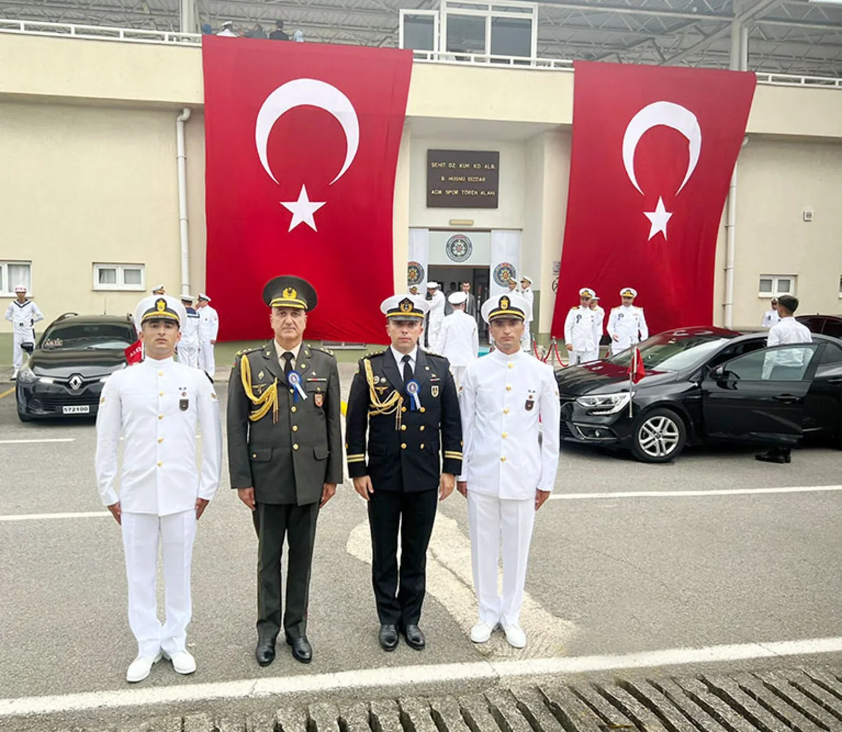 Türkiyədə təhsilini başa vuran Azərbaycan hərbçilərinə diplomlar təqdim edilib