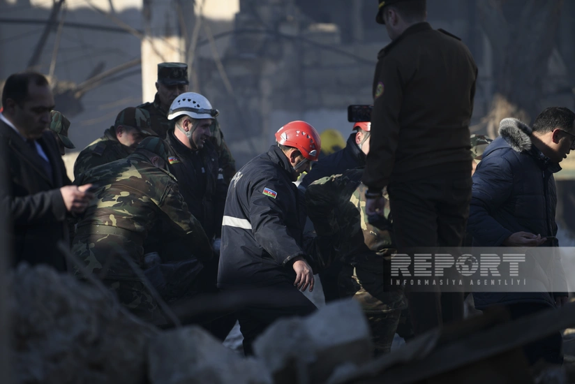 Bakıda sexin dağıntıları altından daha bir nəfərin meyiti tapılıb, ölənlərin sayı 9-a çatıb - YENİLƏNİB