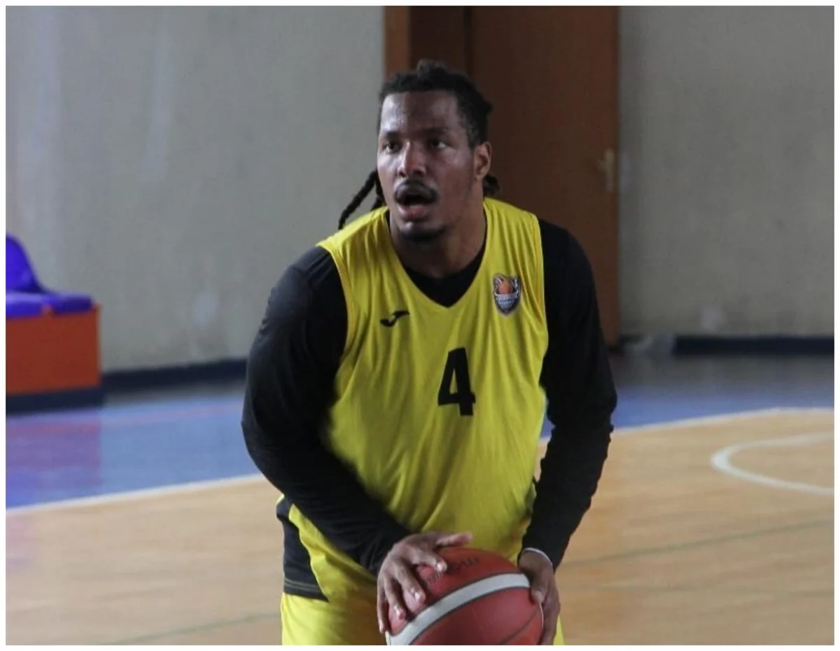 Lənkəranın amerikalı basketbolçusu: Dağın zirvəsinə çıxmaq üçün pley-offa yüksəlməyə çalışacağıq