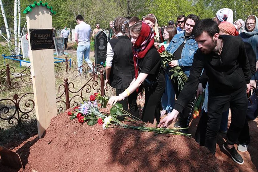 В Казани похоронили всех девятерых погибших при стрельбе в школе