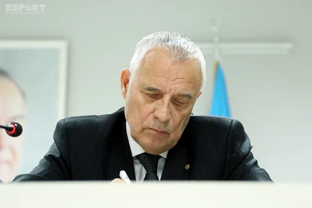 Cavid Qurbanov: Qızların voleybol oynaması gözəlliklərin birləşməsi deməkdir