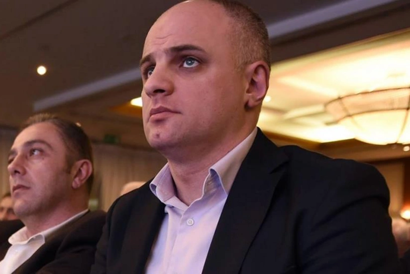 Neftçiyə uduzduqdan sonra fanatla dalaşan Dinamo rəsmisi kim idi?