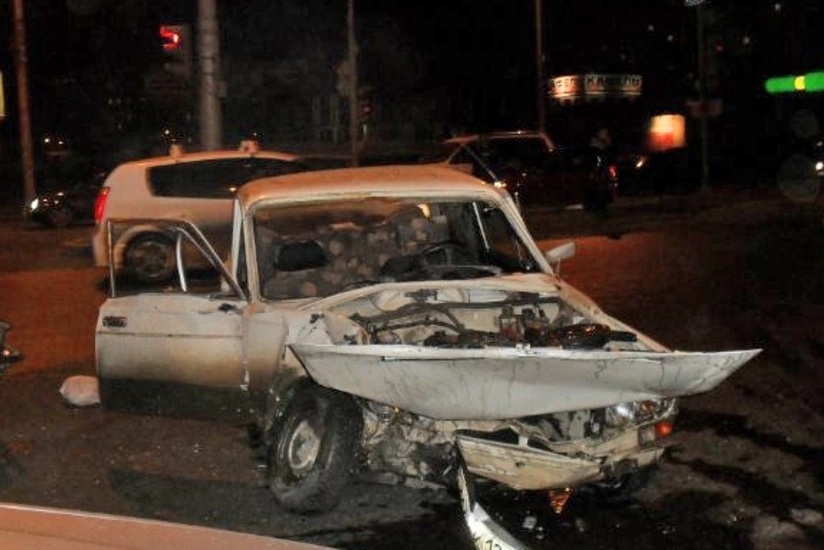 ​Biləsuvarda iki Jiquli toqquşub, 2 nəfər yaralanıb