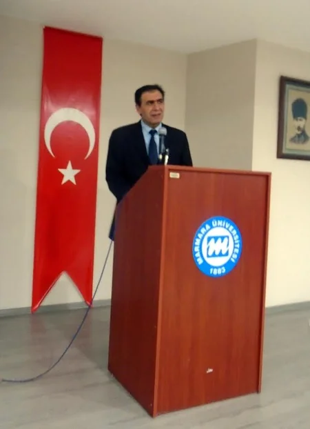 Azərbaycanlı yazıçı Türkiyədə tələbələrlə görüşüb