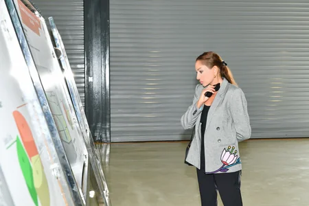 İlham Əliyev və Mehriban Əliyeva “Grand-Agro İnvitro” MMC-nin müəssisəsi ilə tanış olub
