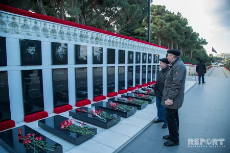 Bakı şəhidlərini anmağa hazırlaşır - FOTOREPORTAJ