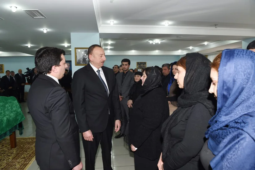 Azərbaycan Prezidenti xalq şairi Zəlimxan Yaqubla vida mərasimində iştirak edib