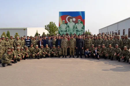 Hərbi hissədə məktəblilərin iştirakı ilə tədbir keçirilib