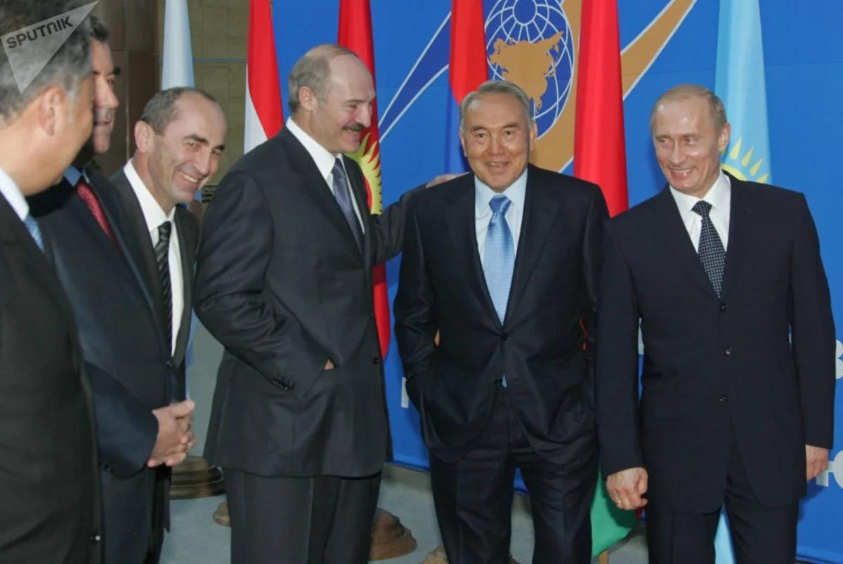 Nazarbayev Koçaryana məktub göndərib