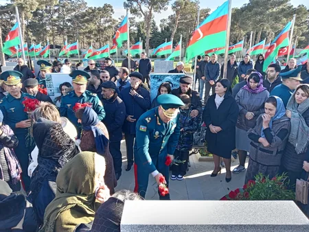 Qaraheybət faciəsində həlak olan DSX zabitlərinin xatirəsi yad edilib