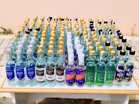 Naxçıvanda ticarət obyektlərində saxta alkoqollu içkilər aşkarlanıb