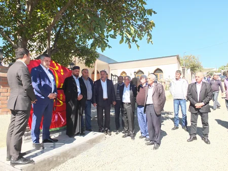 Gürcüstanın Bolnisi rayonunda Azərbaycan Ordusunun şəhid olmuş əsgəri yad edilib - FOTO