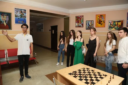 İrpen məktəbinin şagirdləri Akademik Zərifə Əliyeva adına liseydə olublar