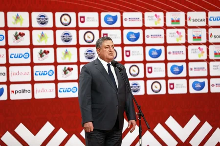 Gənc cüdoçular arasında Azərbaycan birinciliyinin ilk qalibləri müəyyənləşib