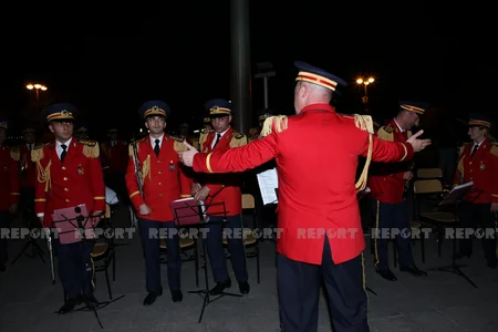 Bakıda hərbi orkestrlərin çıxışları maraqla qarşılanıb