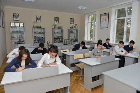 Məktəblilərin olimpiadalara hazırlıq mərkəzinə mediatur təşkil olunub