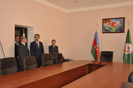 Prezident Administrasiyasının sektor müdiri iki QHT-nin ofisinə baş çəkib