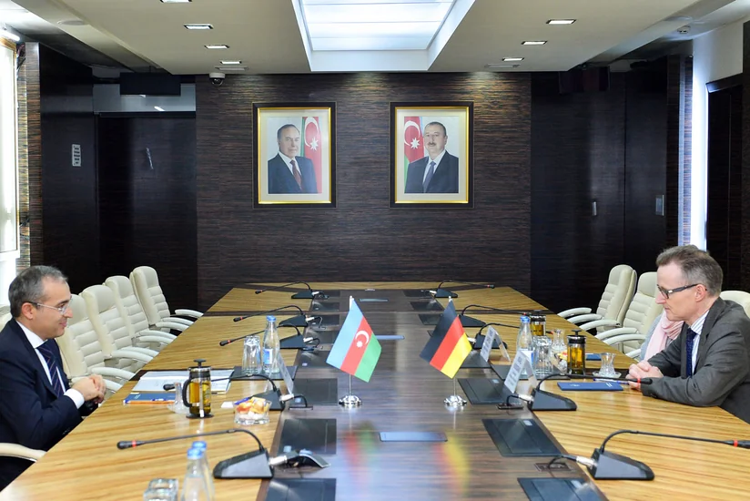 Vergilər naziri Almaniya səfiri ilə görüşüb