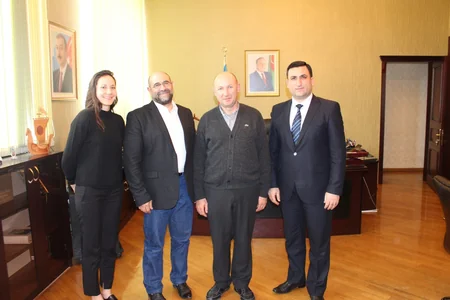 Almaniyalı professor ADNSU-da olub