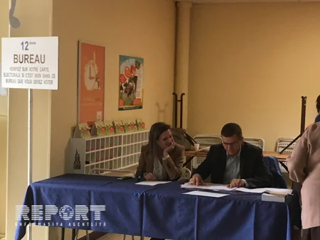 Fransua Olland prezident seçkilərində səs verib - FOTO - YENİLƏNİB