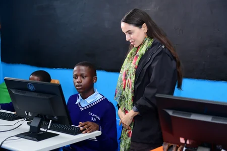 Heydar Aliyev Foundation implements education project in Africa