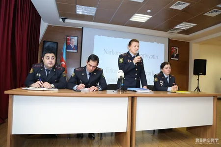 Bakı polisi məktəbliləri maarifləndirdi