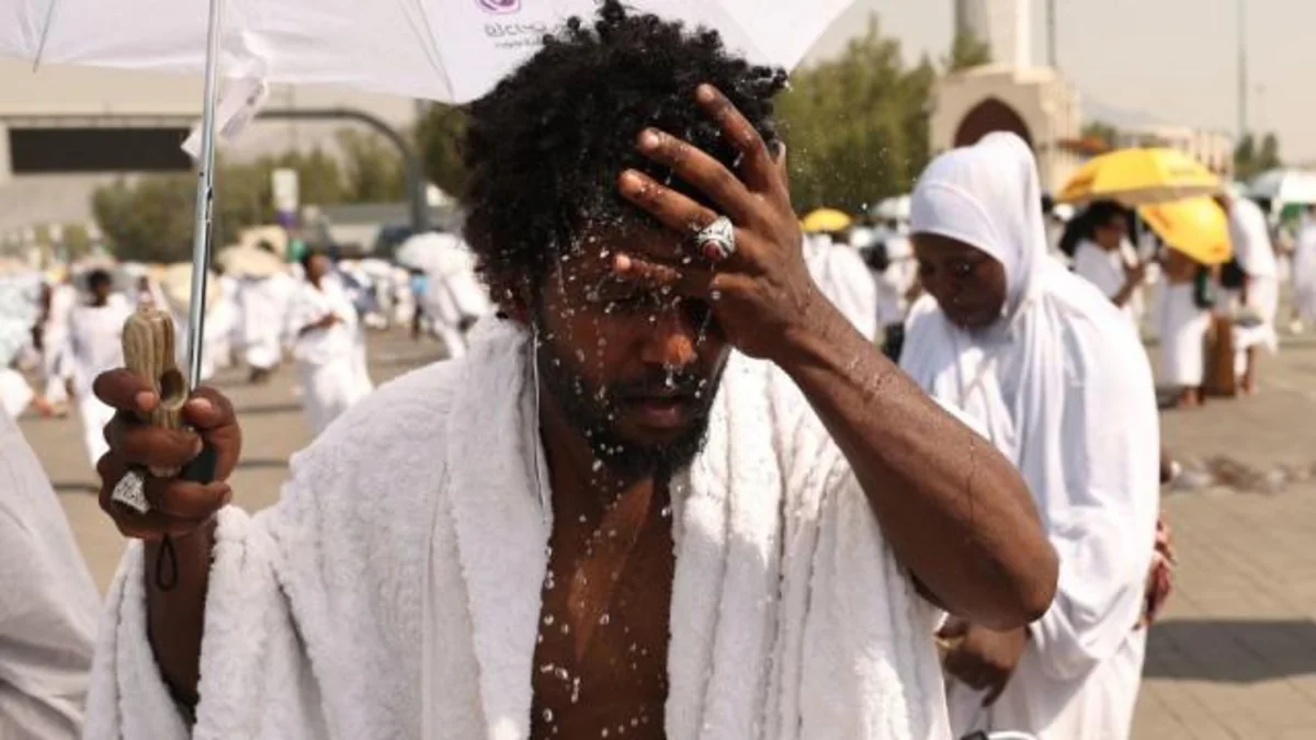 Six Hajj pilgrims die from heatstroke in Mecca