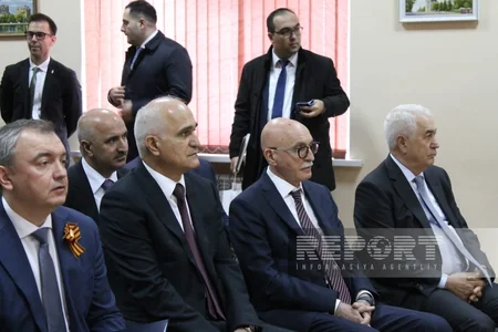 Azərbaycan nümayəndə heyəti Həştərxanda Heydər Əliyev adına məktəbdə olub
