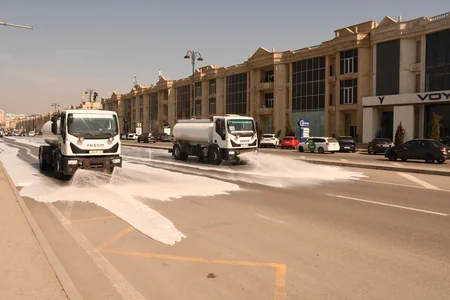 Bakının 551 əsas küçə və prospekti yuyulub - YENİLƏNİB