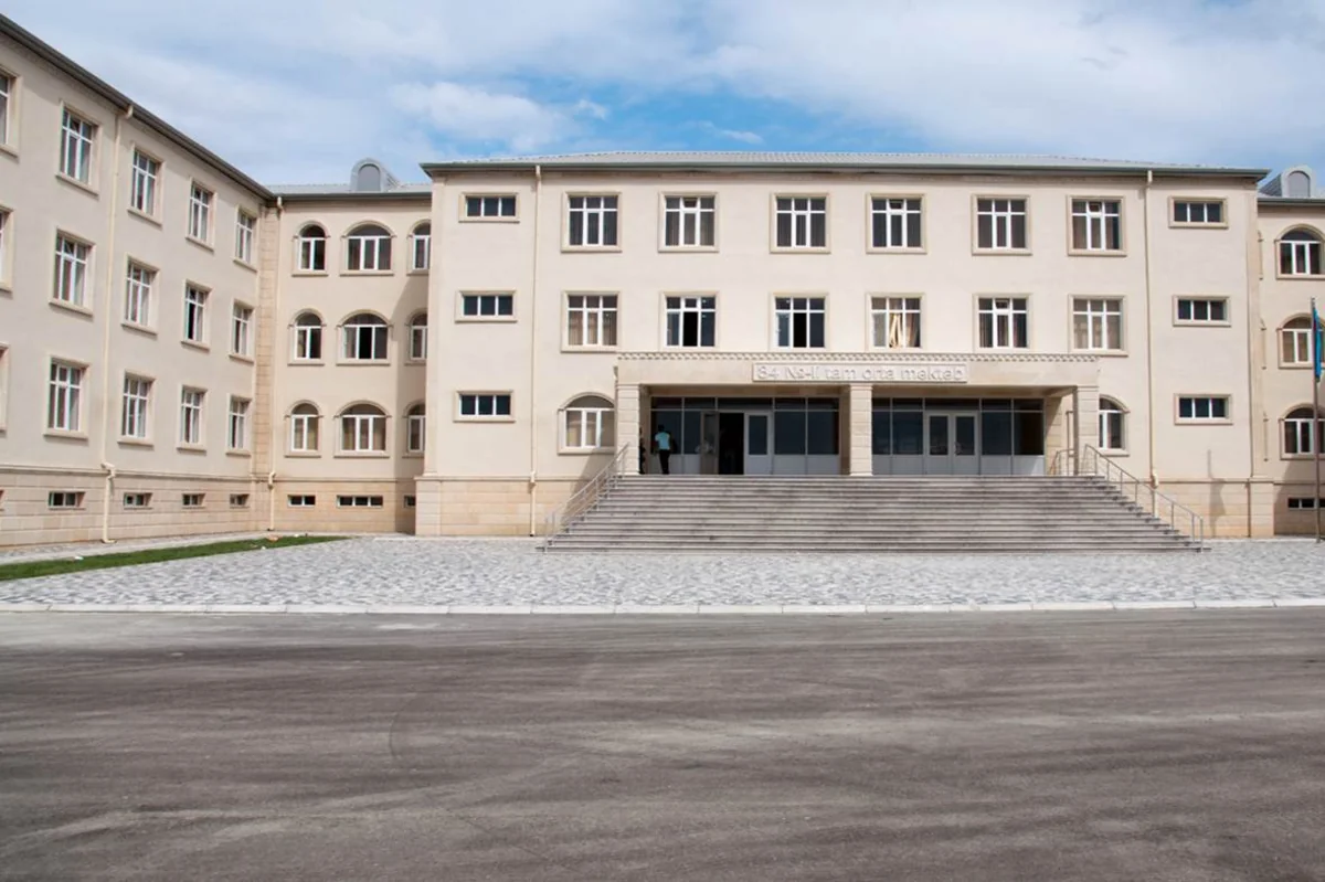 Bakıda yanğın baş verən məktəbdə tədris bərpa olunub