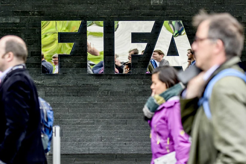 FIFA dünya çempionatını təxirə saldı