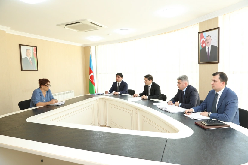 Nazir Fərid Əhmədov Qusar şəhərində vətəndaşları qəbul edib