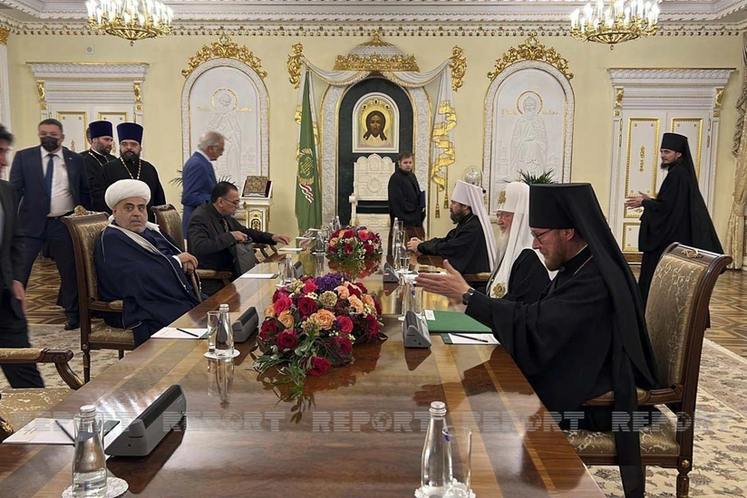 Azerbaijani, Russian top clerics meet in Moscow