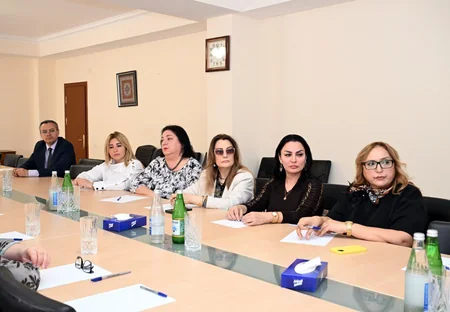Müəllimlər üçün təlimin keçirilməsi qaydaları müzakirə edilib