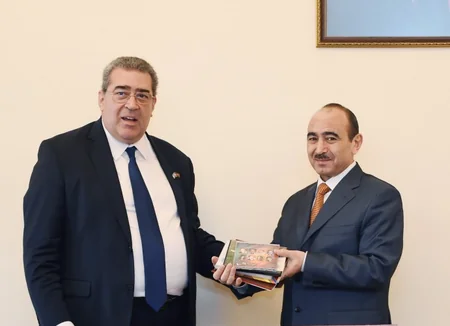 Əli Həsənov: Azərbaycan ilə İsrail arasındakı münasibətlər strateji tərəfdaşlıq mahiyyəti kəsb edir