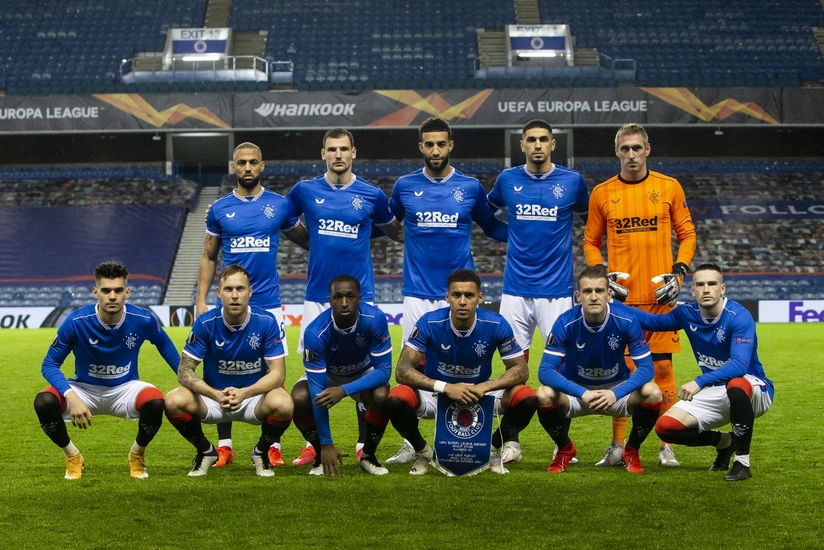 Karantin qaydalarını pozan futbolçular komandadan kənarlaşdırıldı